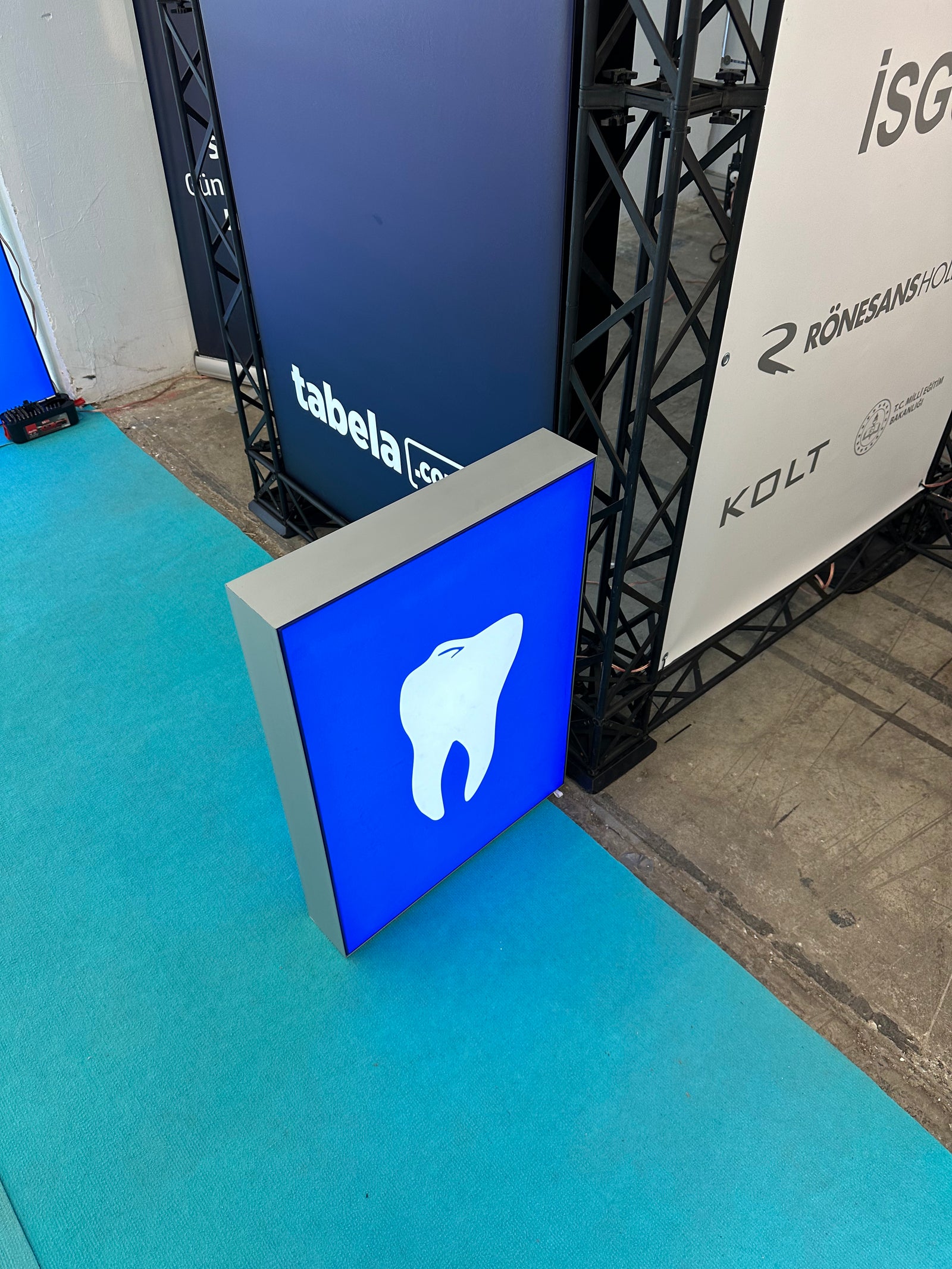 Diş Logosu Tabelası (TDB Standartlarında)