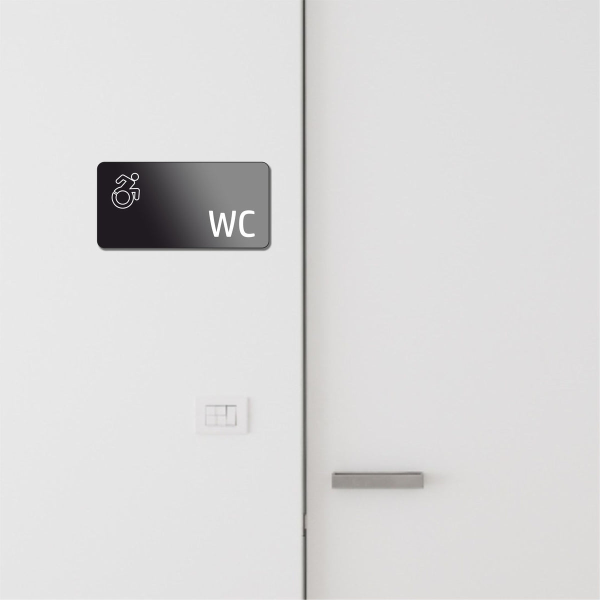 Engelli WC Levhası ( Yeni Erişim Simgesi)