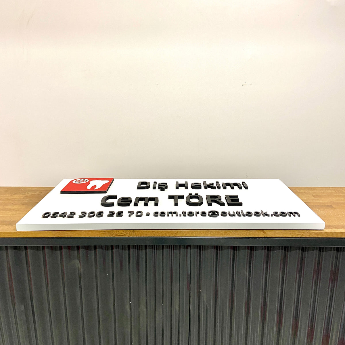 Diş Hekimi ve Poliklinik Tabelası