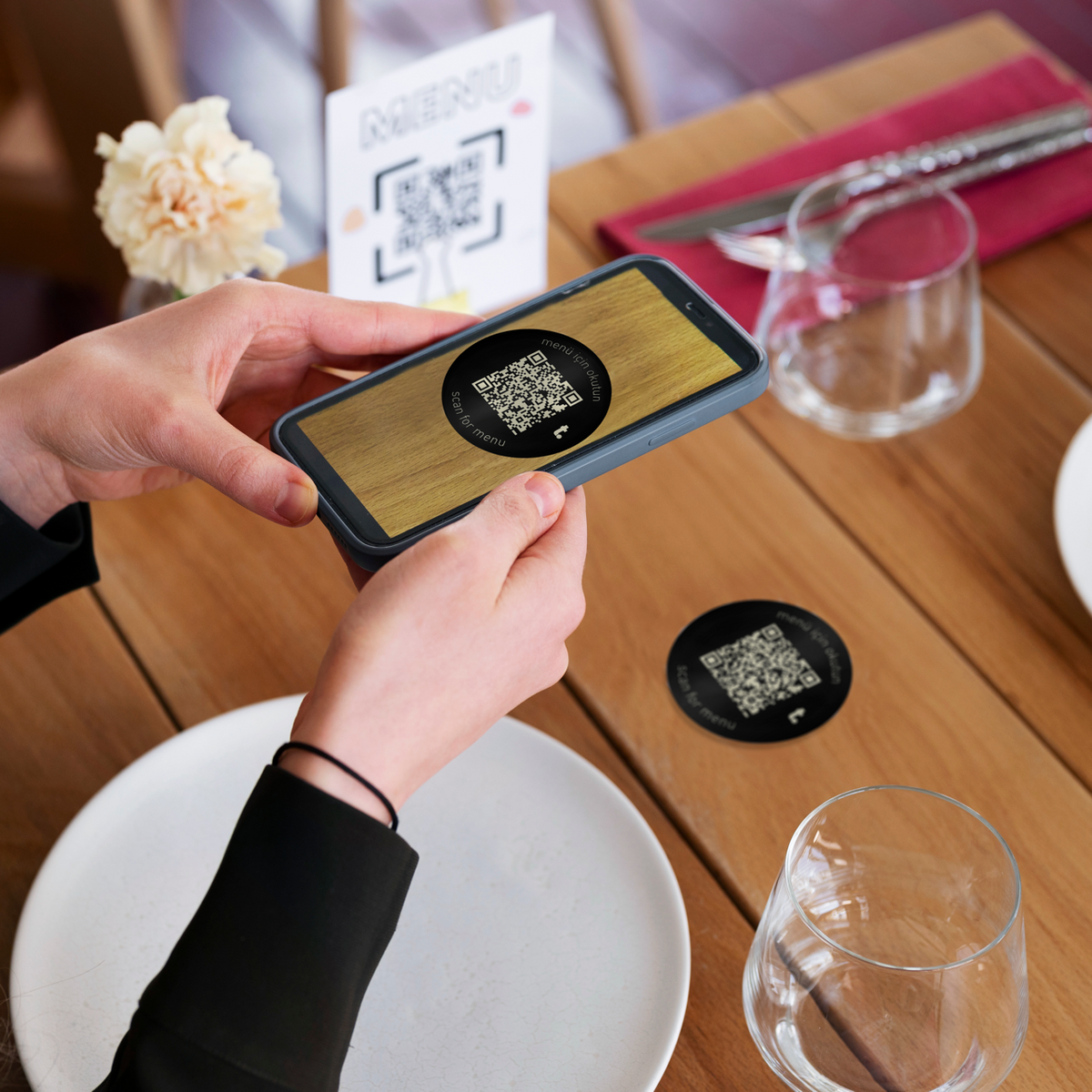 qr kod menü, qr kod menü çeşitleri, qr kod masa menüsü, kodlu menü seçenekleri, kazıma menü, kafe restoran menü, masa menüsü, dijital menü, pleksi menü